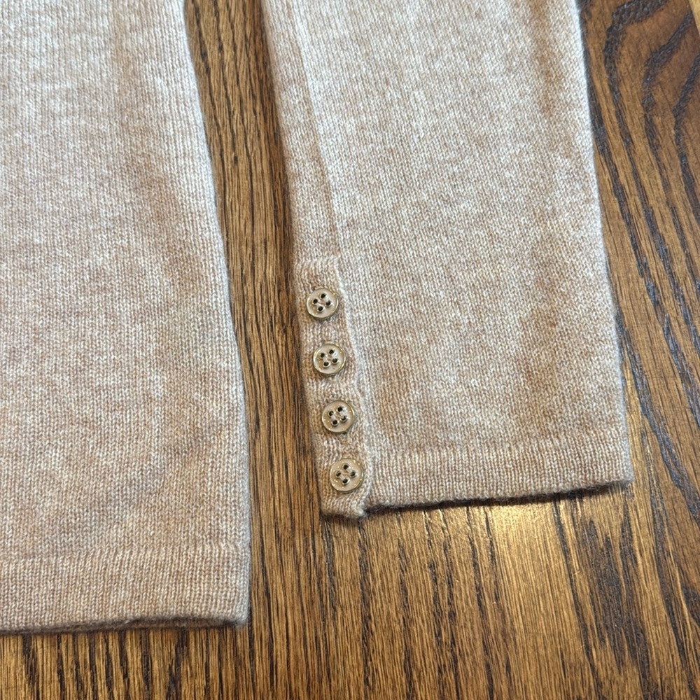 J. McLaughlin Jamey Tan Crew Neck Cashmere Sweater with Button Sleeve Accents M - Picture 5 of 11